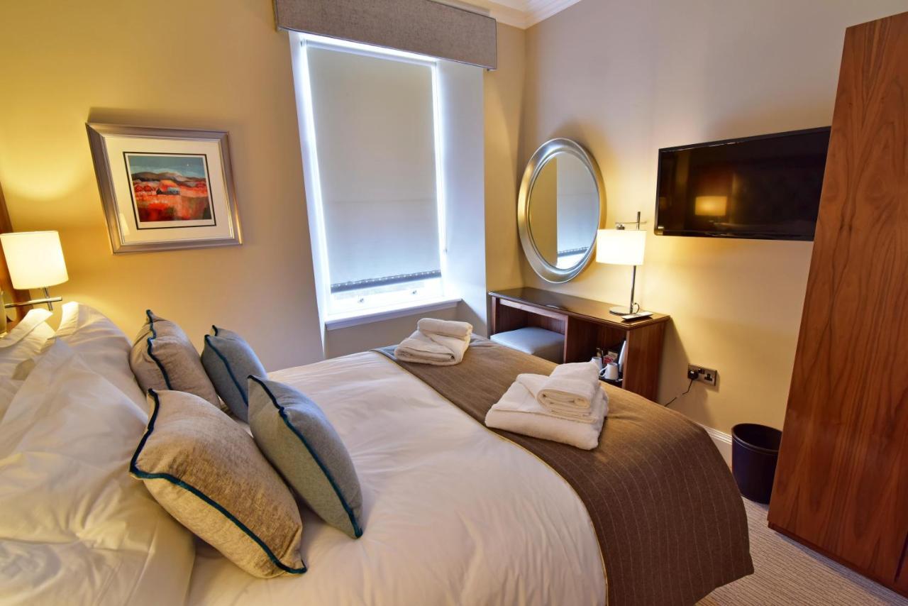 The Townhouse Aberfeldy - Rooms & Breakfast Екстер'єр фото